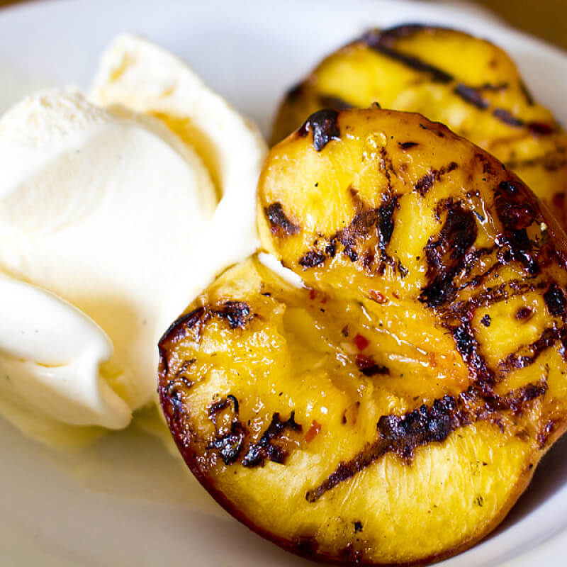 Grilled Peaches with Ice Cream